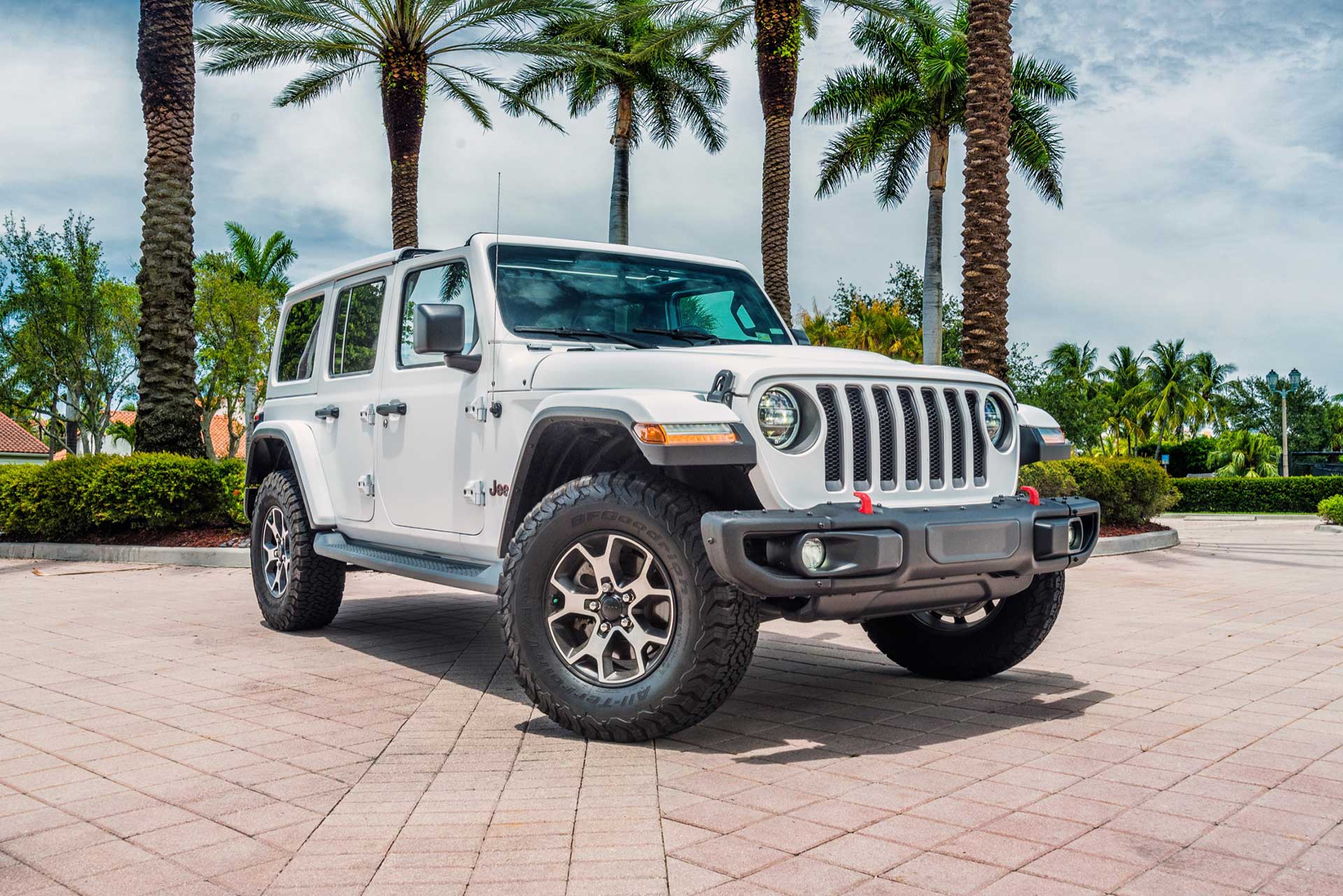 White Wrangler Jeep Wrap